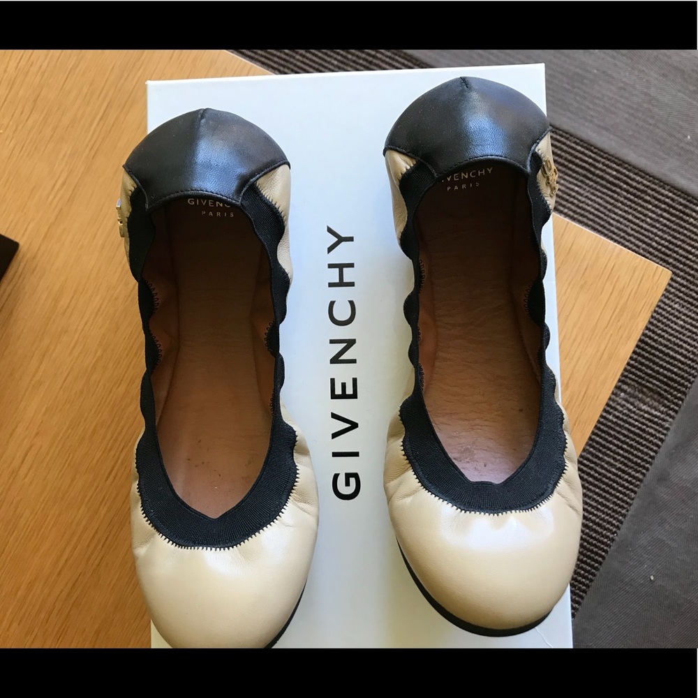 flat shoes,great conditions, true to size